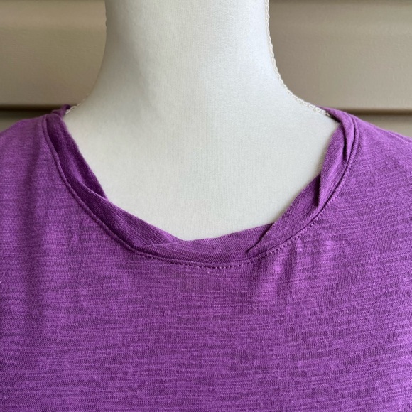 •Bit & Bridle• Feather Design Tee with Sequins - Size Large - Picture 3 of 8